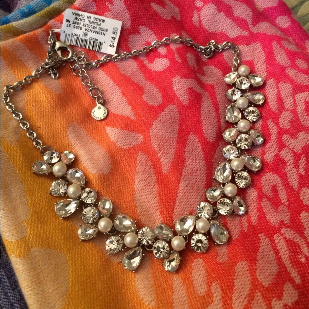 NWT Embellished Pearl Jewel Chain Necklace